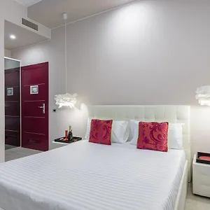 https://tama-rooms.it-romehotels.com